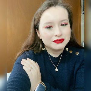 Meet your Posher, Alessandra